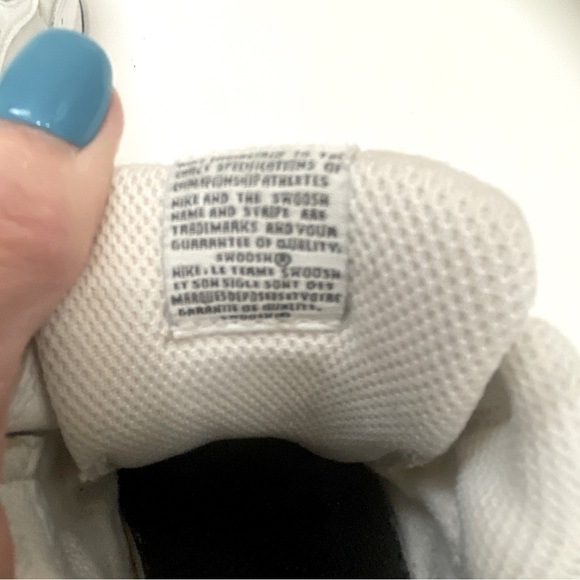 Nike MD Valiant TD Toddler White Black Sneakers ~ Size 6C - Picture 6 of 7